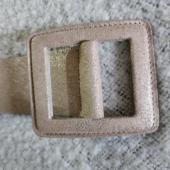 Elegant Tan Suede Belt - Picture 6 of 6